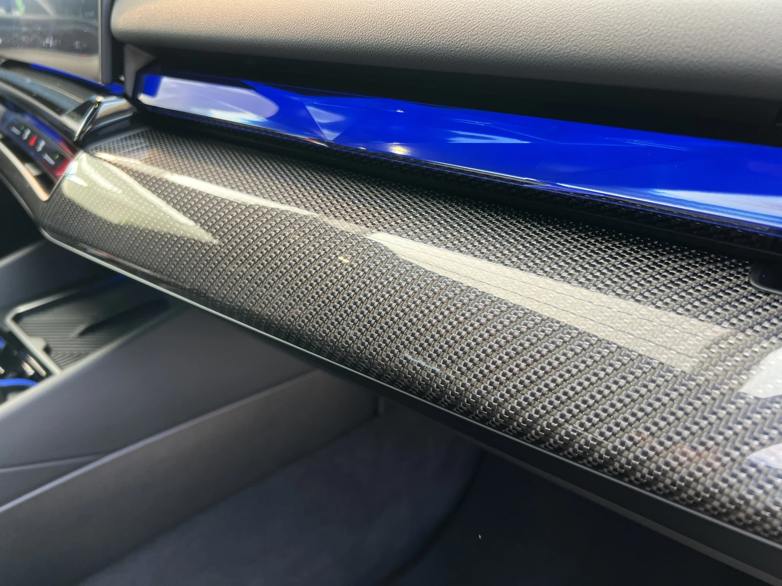 BMW M5 4.4 V8/PLUG-IN/xDrive/CARBON/B&W/HEAD UP/360/ | Mobile.bg � ����������� 13