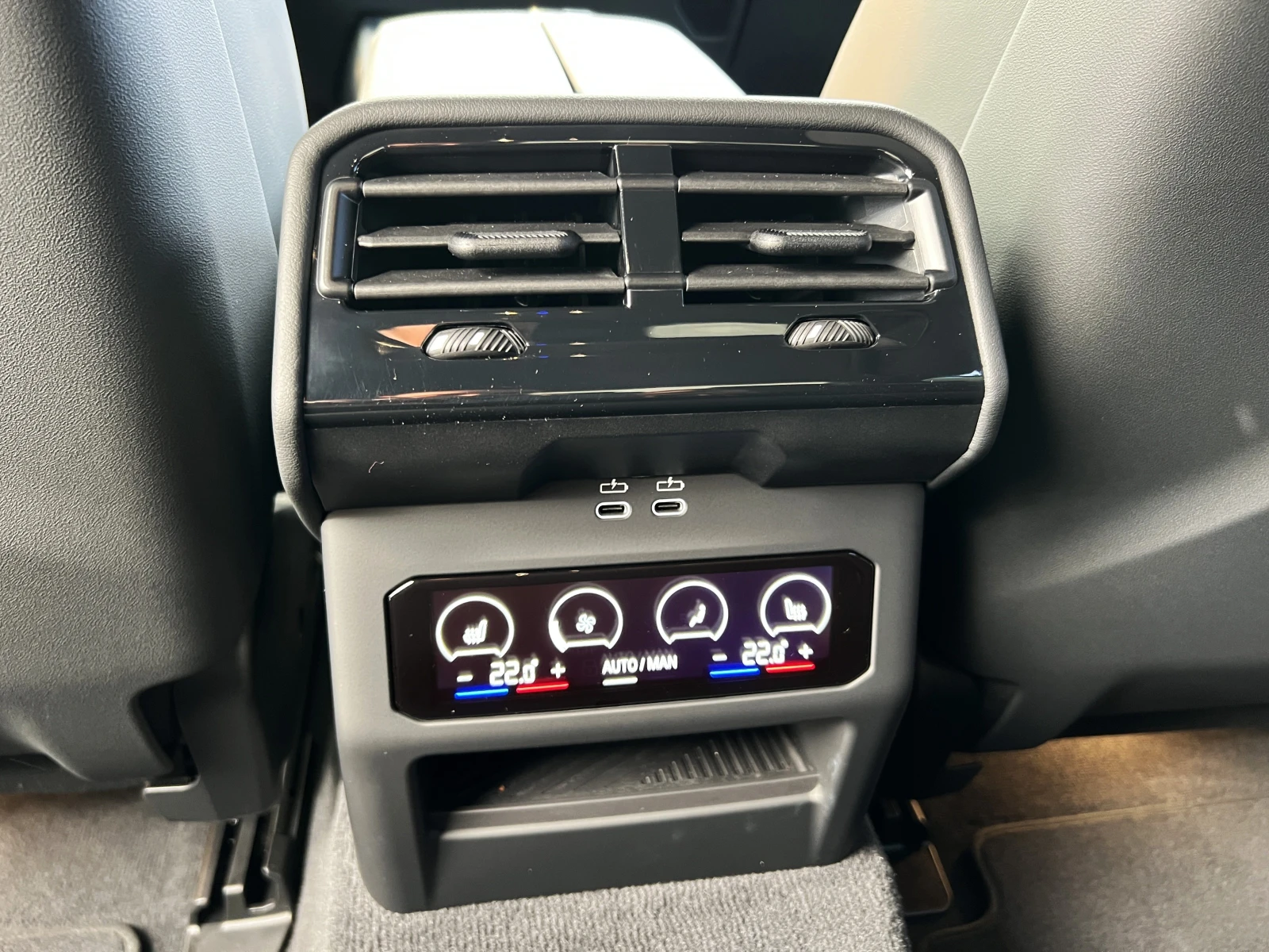 BMW M5 4.4 V8/PLUG-IN/xDrive/CARBON/B&W/HEAD UP/360/ | Mobile.bg � ����������� 16