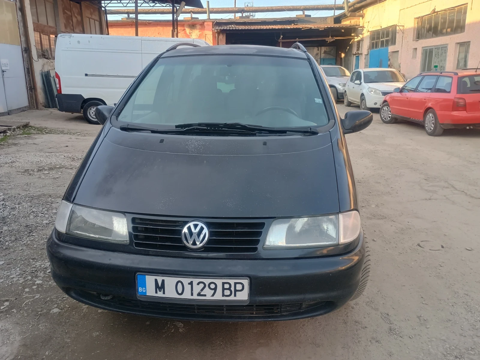 VW Sharan 1, 9 ТДИ, снимка 2 - Автомобили и джипове - 53822509