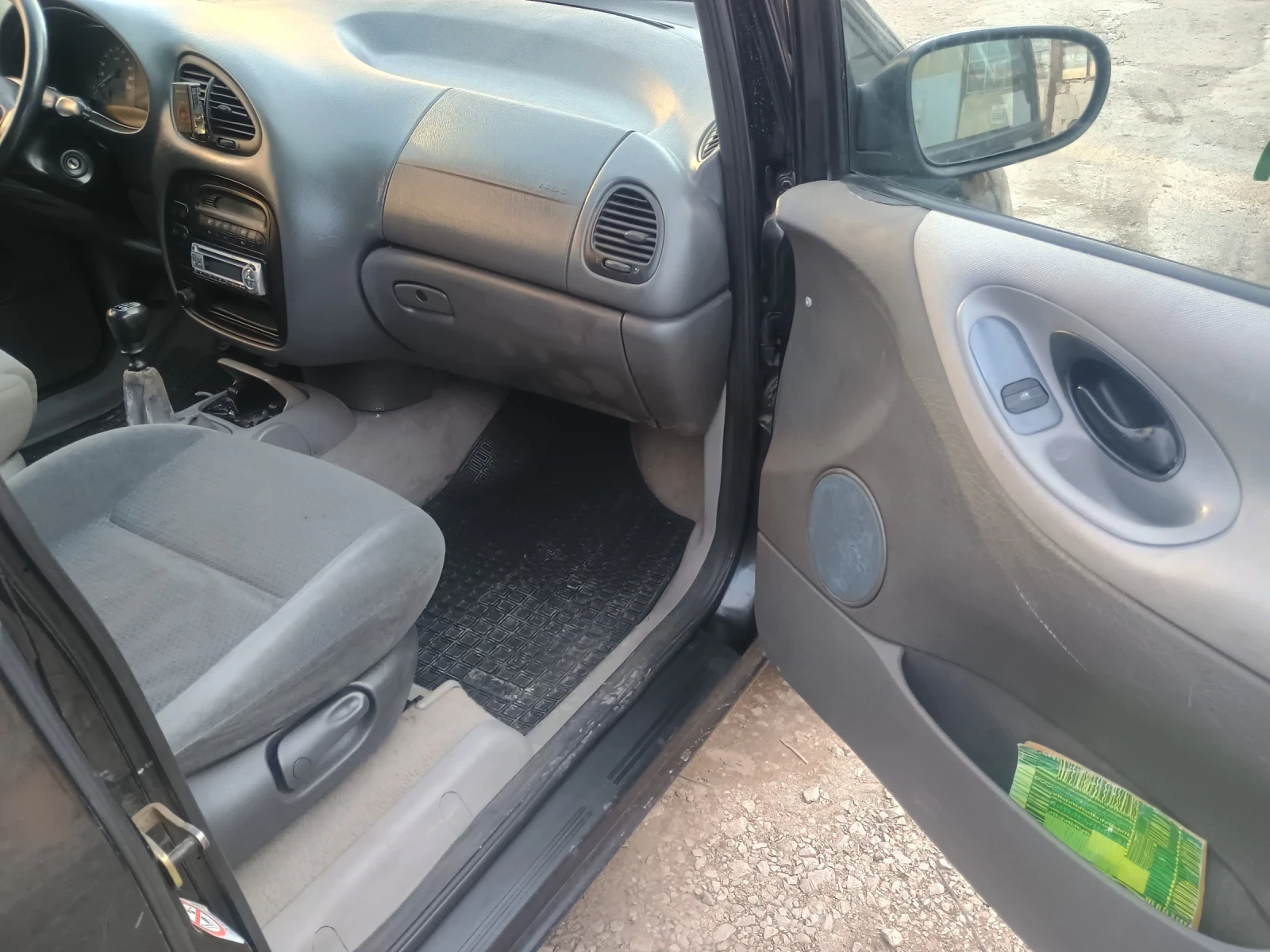 VW Sharan 1, 9 ТДИ, снимка 8 - Автомобили и джипове - 53822509