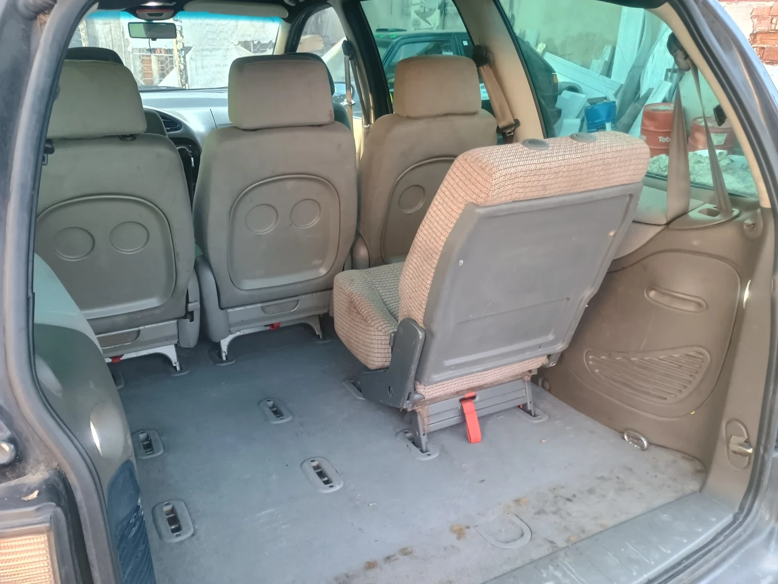 VW Sharan 1, 9 ТДИ, снимка 13 - Автомобили и джипове - 53822509