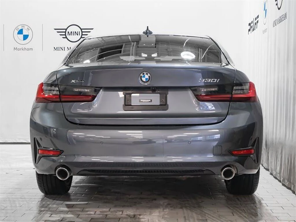 BMW 330 xDrive* АвтоКредит* (ЦЕНА ДО БГ), снимка 5 - Автомобили и джипове - 54042116