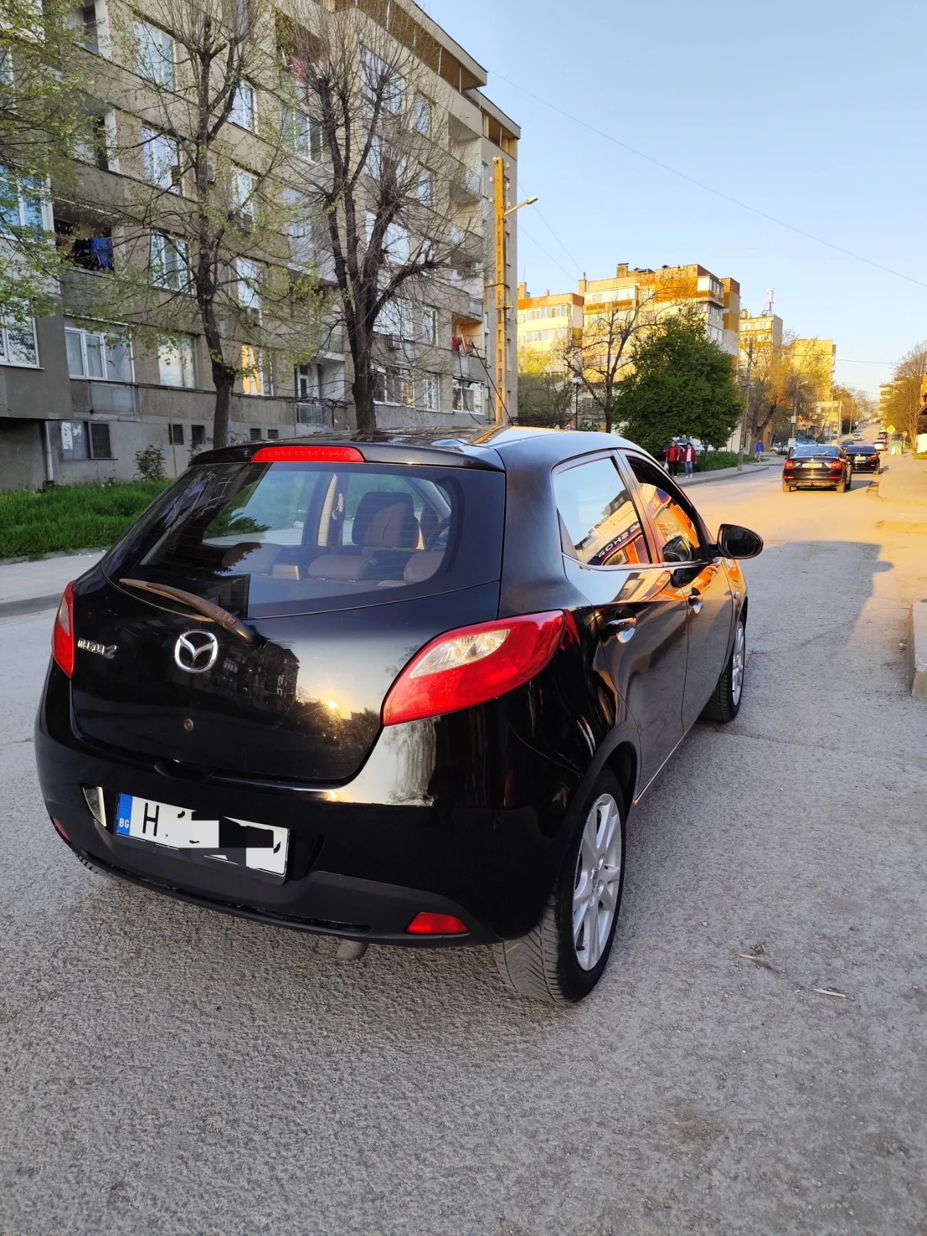 Mazda 2, снимка 4 - Автомобили и джипове - 54239221