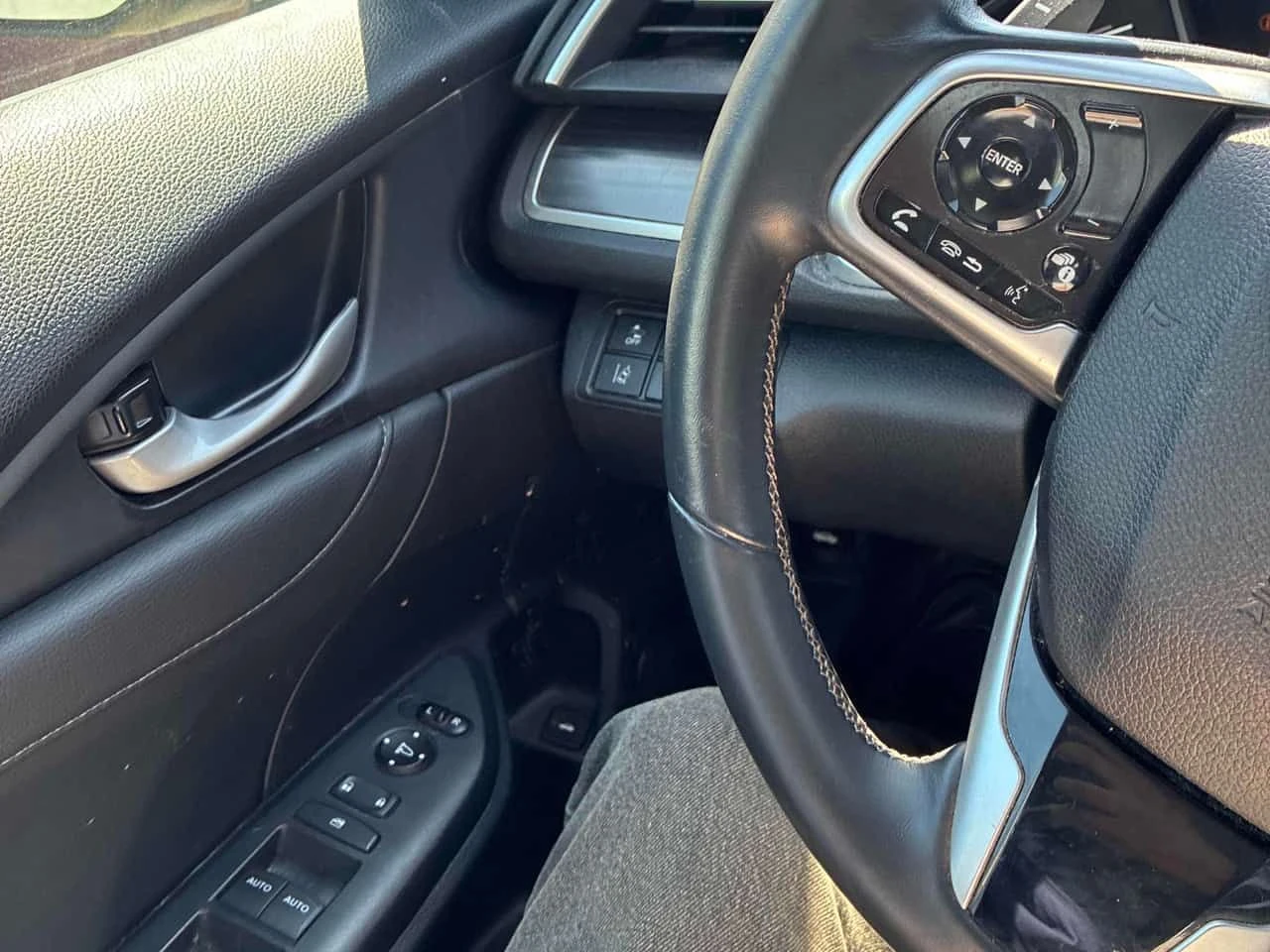 Honda Civic * Touring * PANO* KEYLESS* ПОДГРЕВ* , снимка 13 - Автомобили и джипове - 54295525