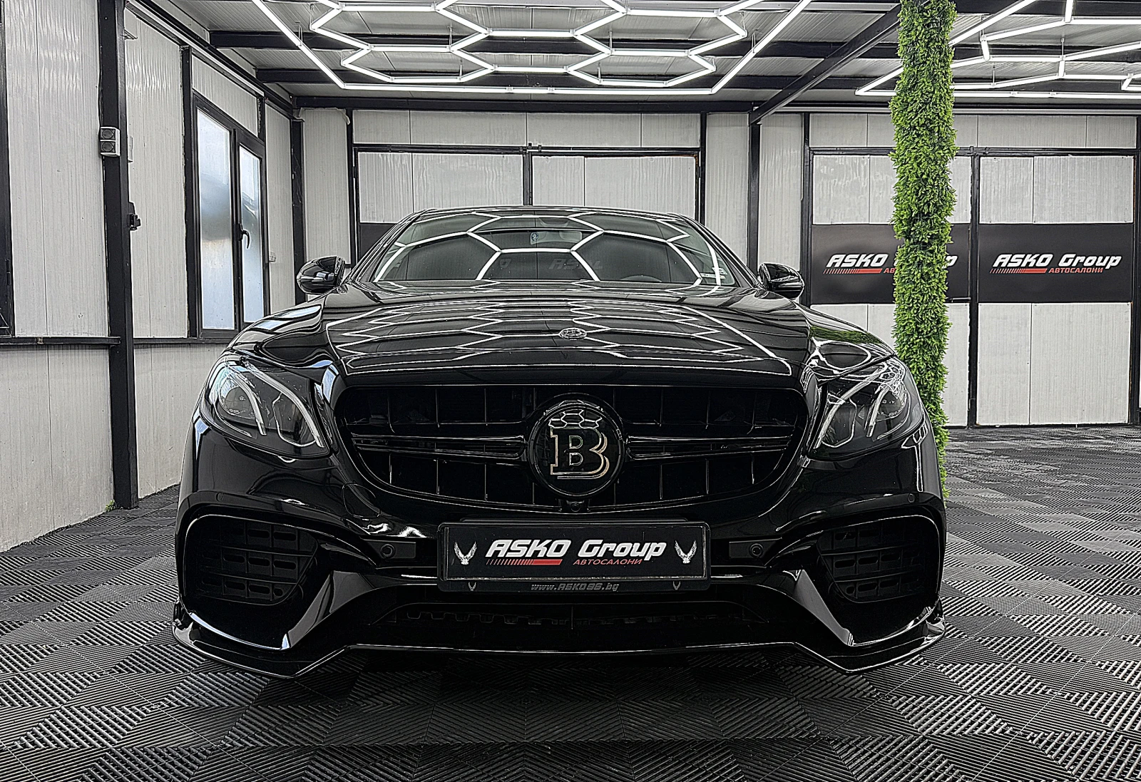 Mercedes-Benz E 220 BRABUS-PAKET/START STOP/AMBIENT/СОБСТВЕН ЛИЗИНГ, снимка 2 - Автомобили и джипове - 54455125