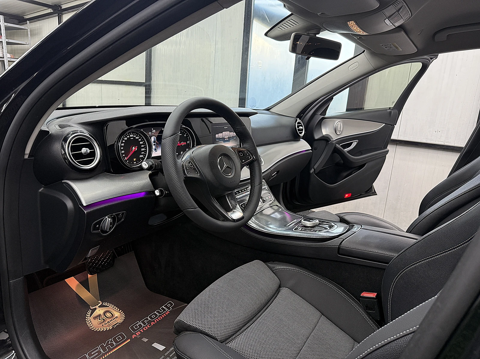 Mercedes-Benz E 220 BRABUS-PAKET/START STOP/AMBIENT/СОБСТВЕН ЛИЗИНГ, снимка 12 - Автомобили и джипове - 54455125