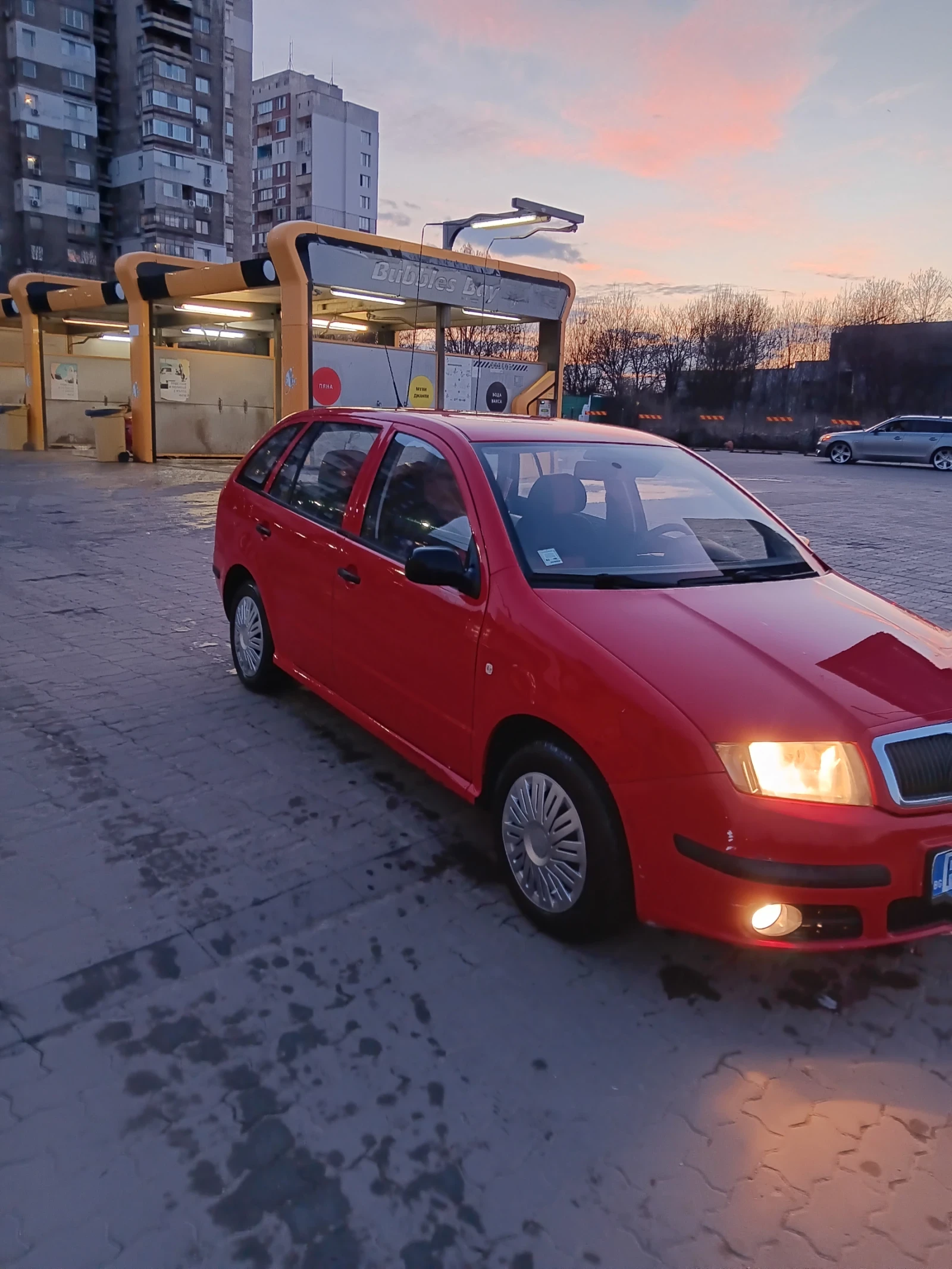 Skoda Fabia, снимка 2 - Автомобили и джипове - 54716160
