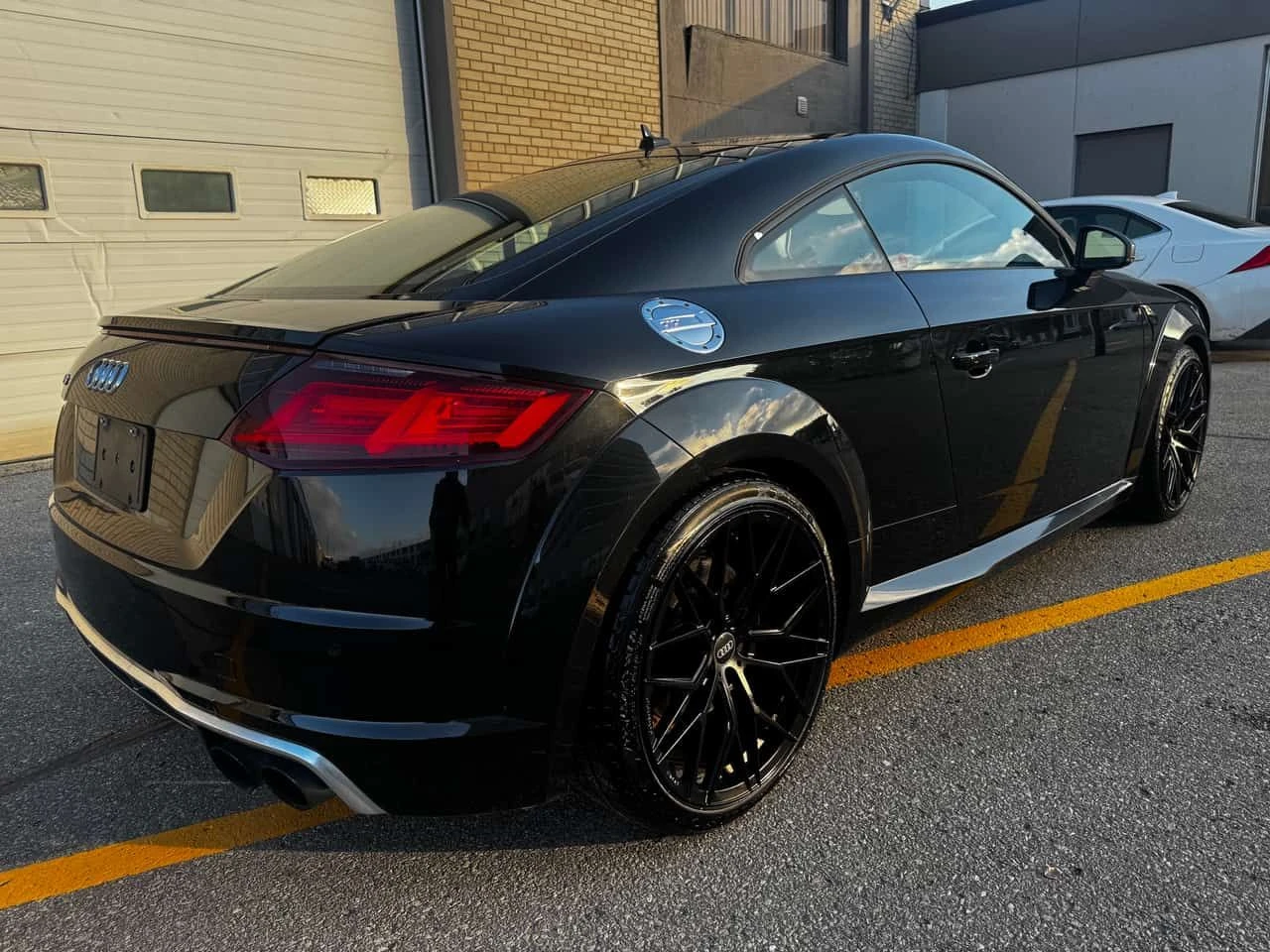 Audi Tt * TTS* 2.0T * ВТОКРЕДИТ БЕЗ ПЪРВОНАЧАЛНА ВНОСКА* , снимка 8 - Автомобили и джипове - 54803802
