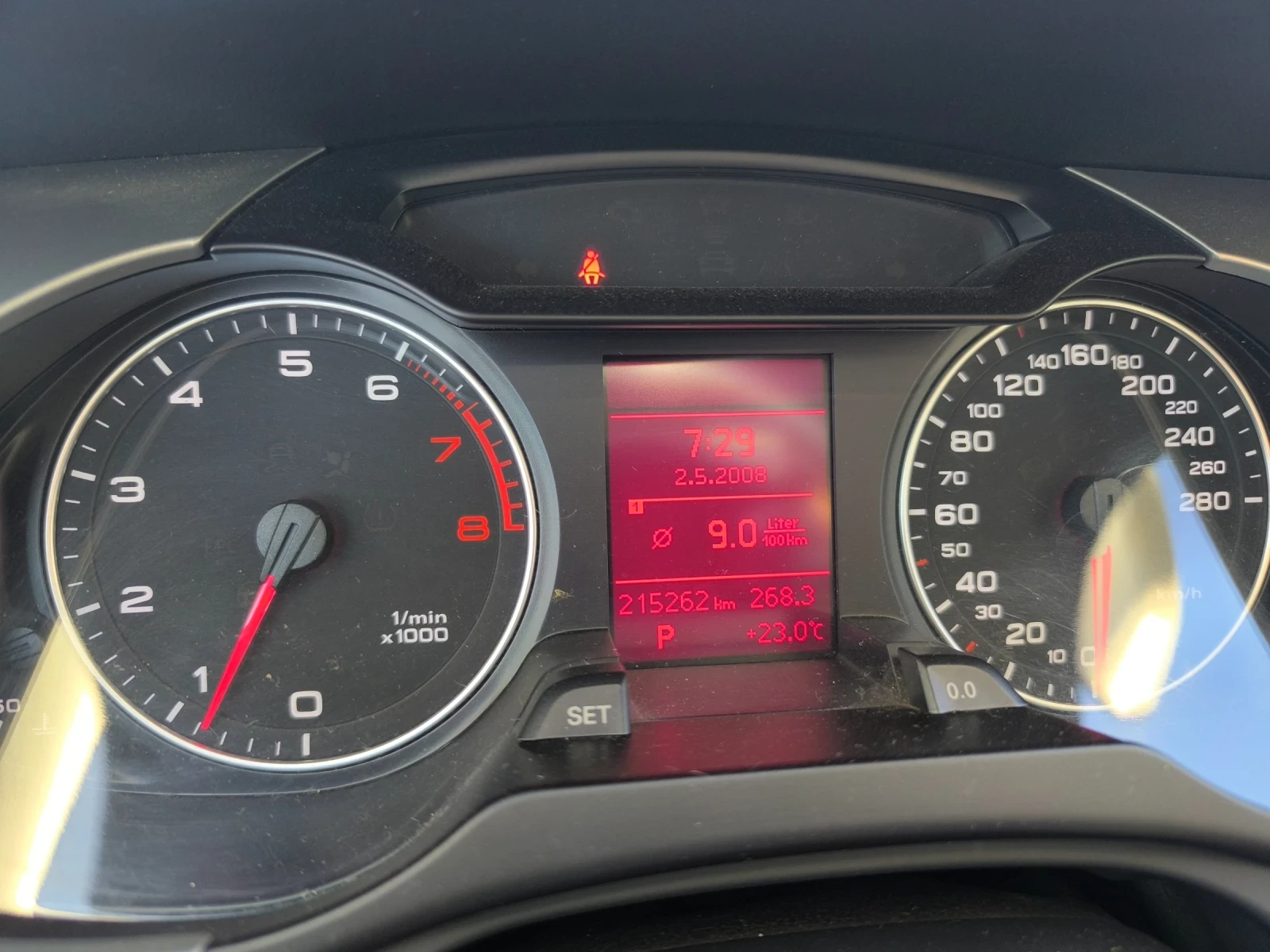 Audi A4, снимка 8 - Автомобили и джипове - 55080625
