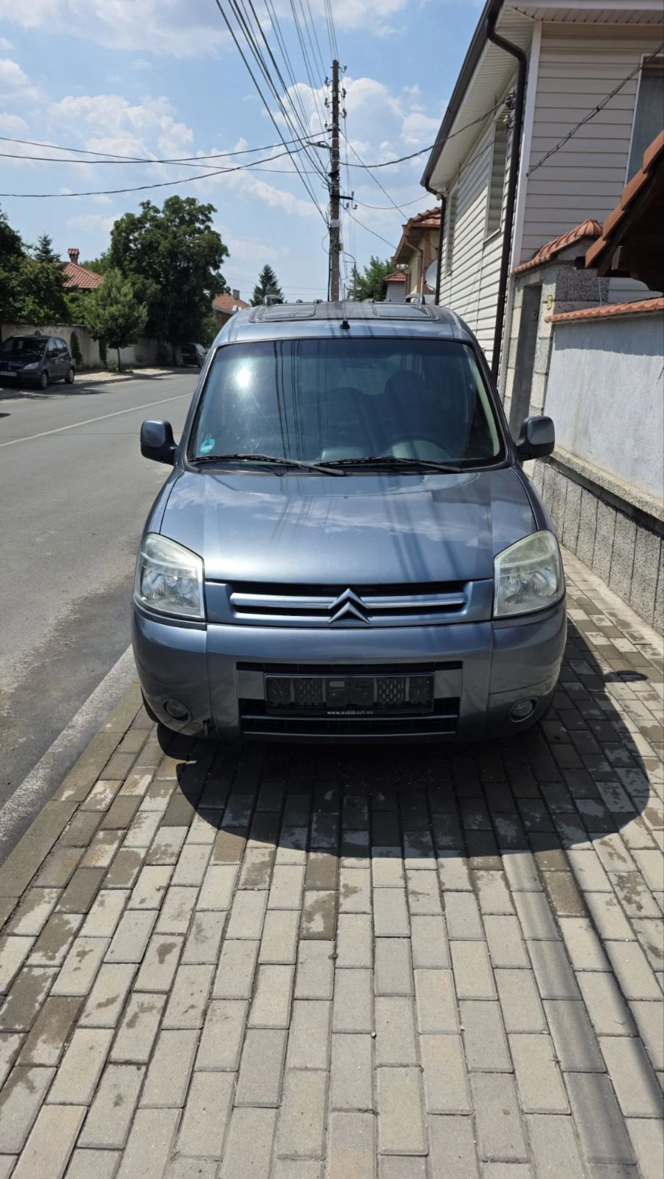 Citroen Berlingo 5 местен с газова уредба, снимка 2 - Автомобили и джипове - 55080991