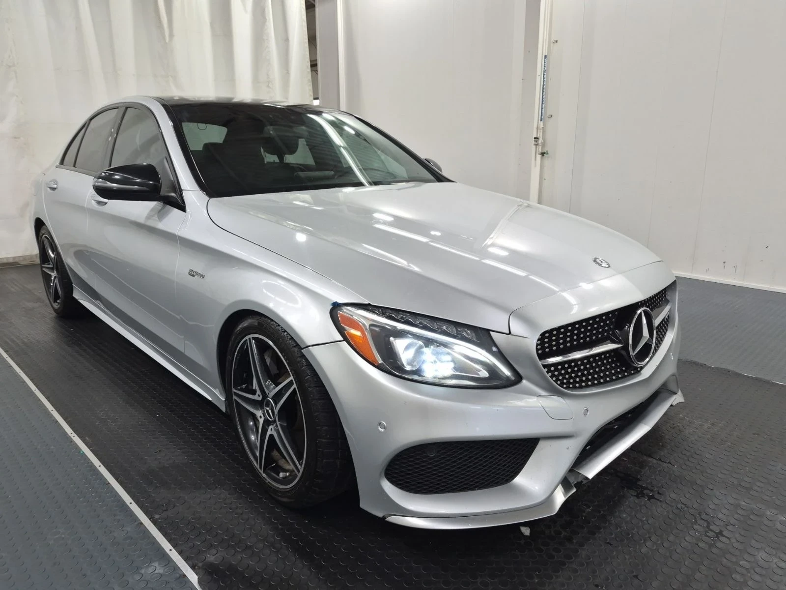 Mercedes-Benz C 43 AMG Pano* Back cam* Burmester* 2ключа* Подгрев* , снимка 2 - Автомобили и джипове - 55090925