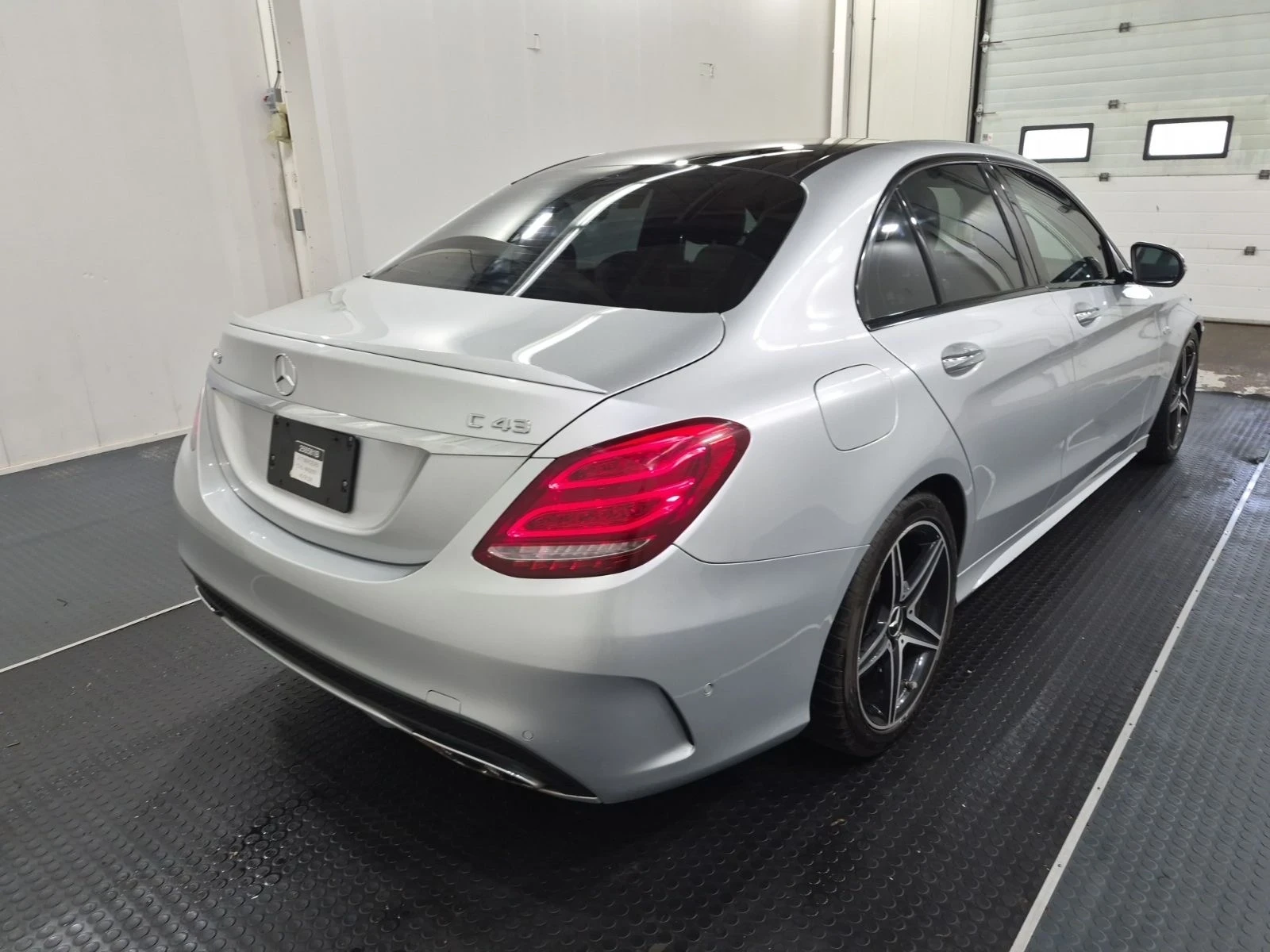 Mercedes-Benz C 43 AMG Pano* Back cam* Burmester* 2ключа* Подгрев* , снимка 3 - Автомобили и джипове - 55090925