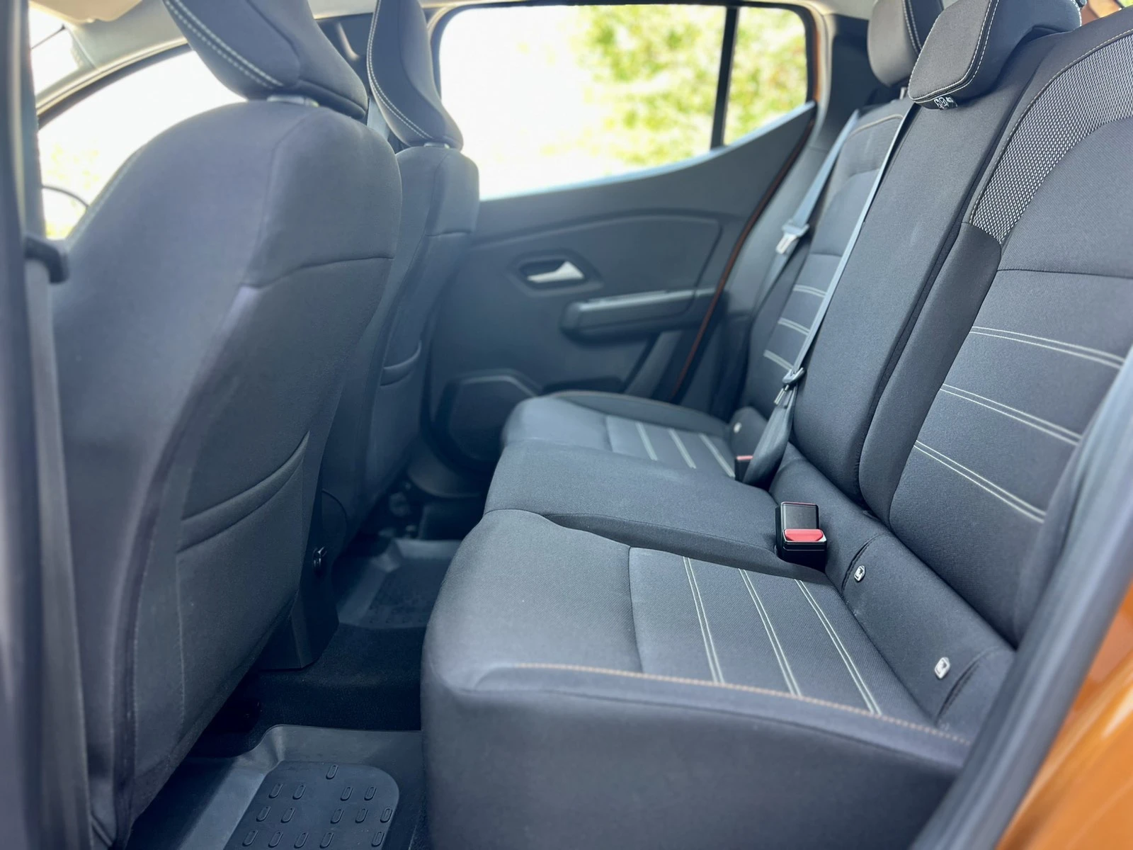 Dacia Sandero Stepway / 1.0 TCe / 100 к.с. / LPG / Гаранция, снимка 15 - Автомобили и джипове - 55411471