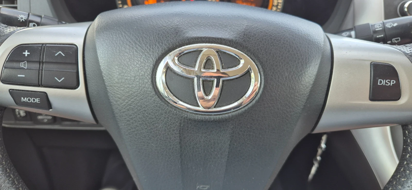 Toyota Auris 1.33VVT-I Верига , снимка 6 - Автомобили и джипове - 55878378