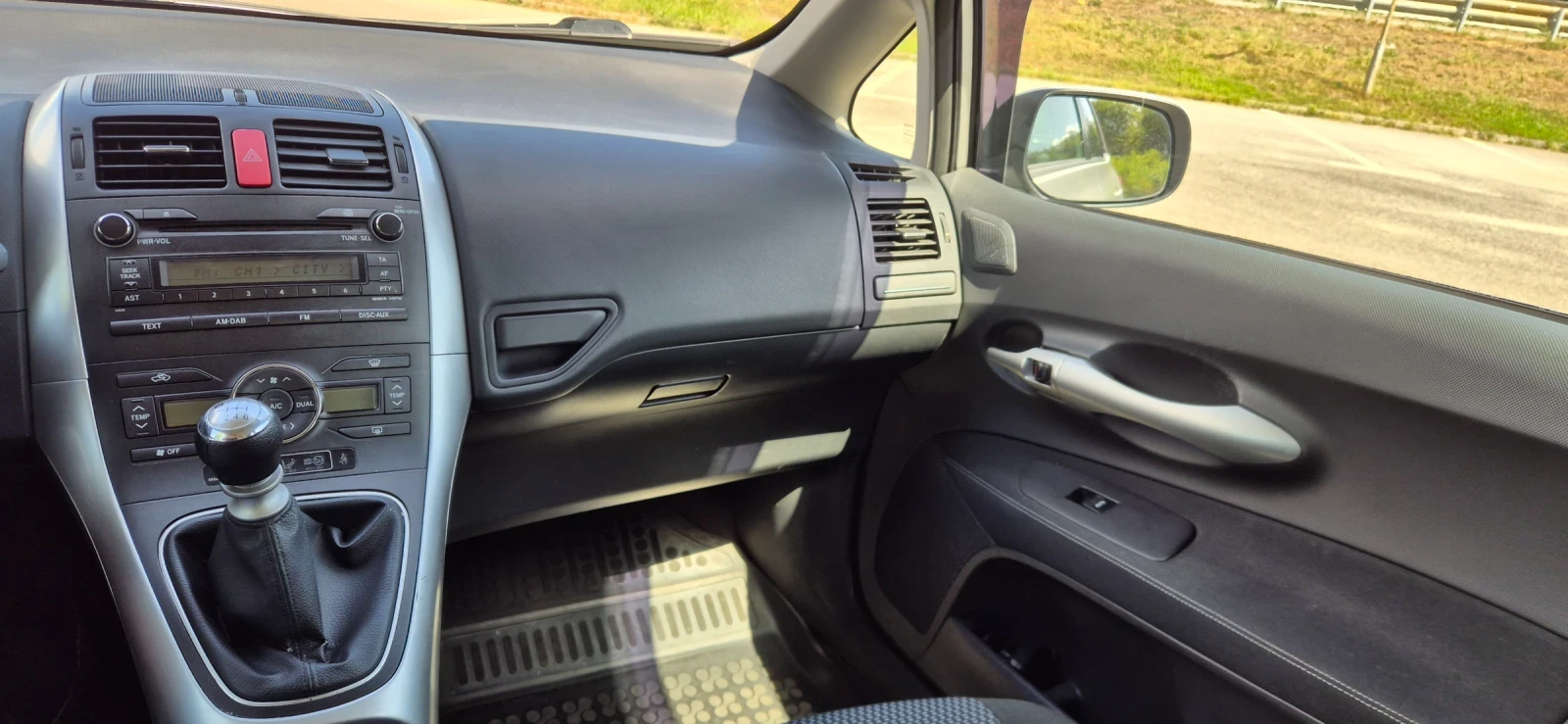 Toyota Auris 1.33VVT-I Верига , снимка 8 - Автомобили и джипове - 55878378