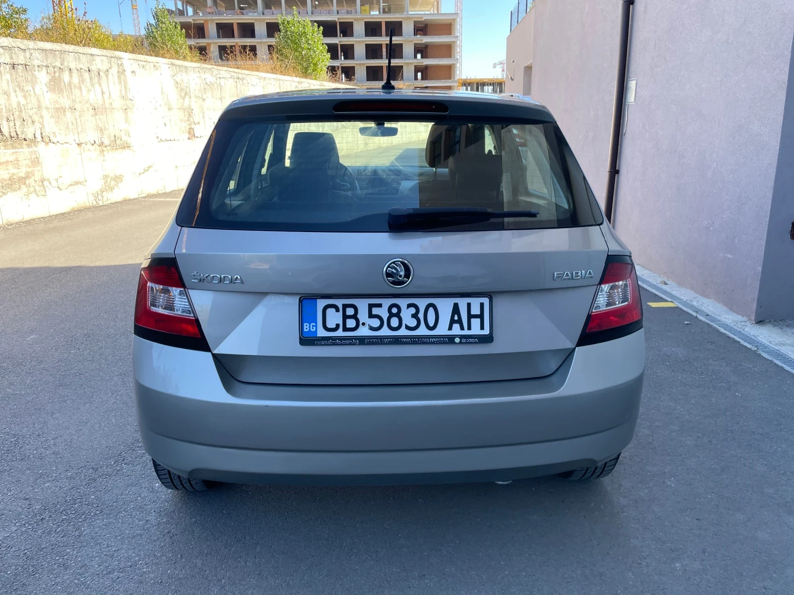 Skoda Fabia 110 к.с. 6 ск. , снимка 4 - Автомобили и джипове - 56346050