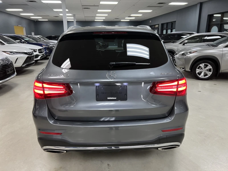 Mercedes-Benz GLC 300 4M| AMG| AirSus| Distr | 360| Bur| Heated-Vented| , снимка 4 - Автомобили и джипове - 48509262