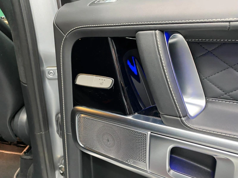 Mercedes-Benz G 63 AMG 4-MATIC MAGNO CARBON BURMESTER 360, снимка 14 - Автомобили и джипове - 52336763