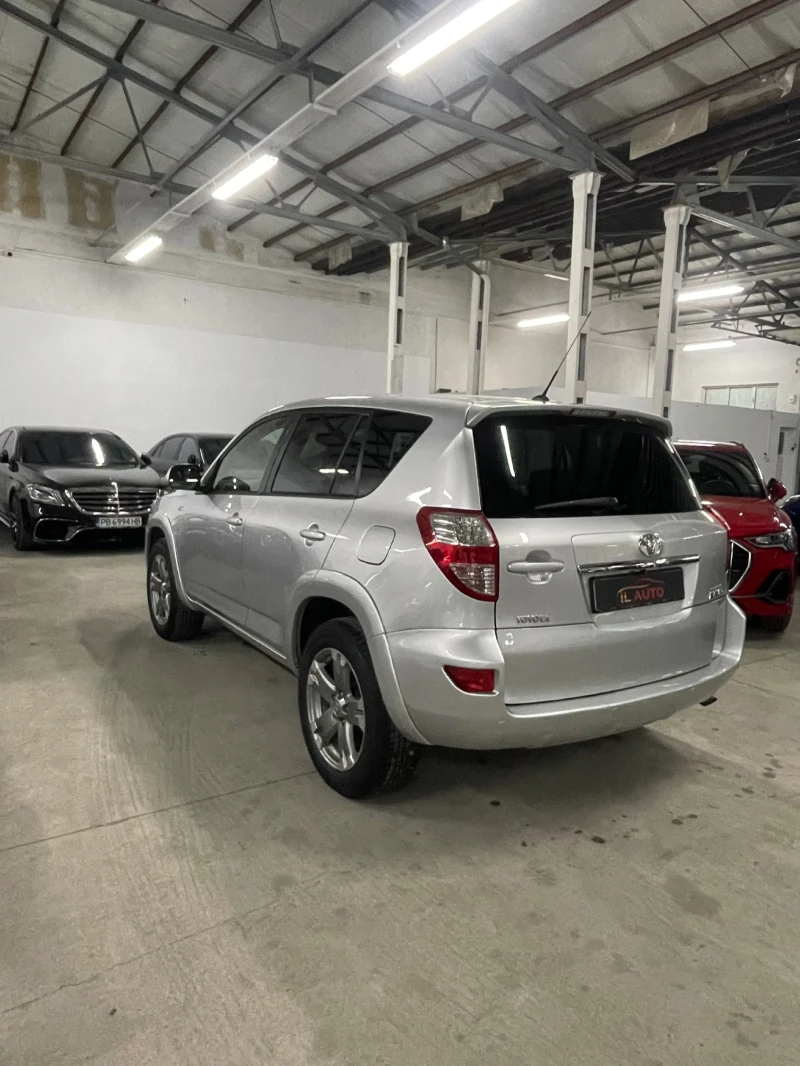 Toyota Rav4 2.2D-4D 4x4, Подгрев/Автоматик/Нави/кожа/темпо/ТОП, снимка 6 - Автомобили и джипове - 52888072