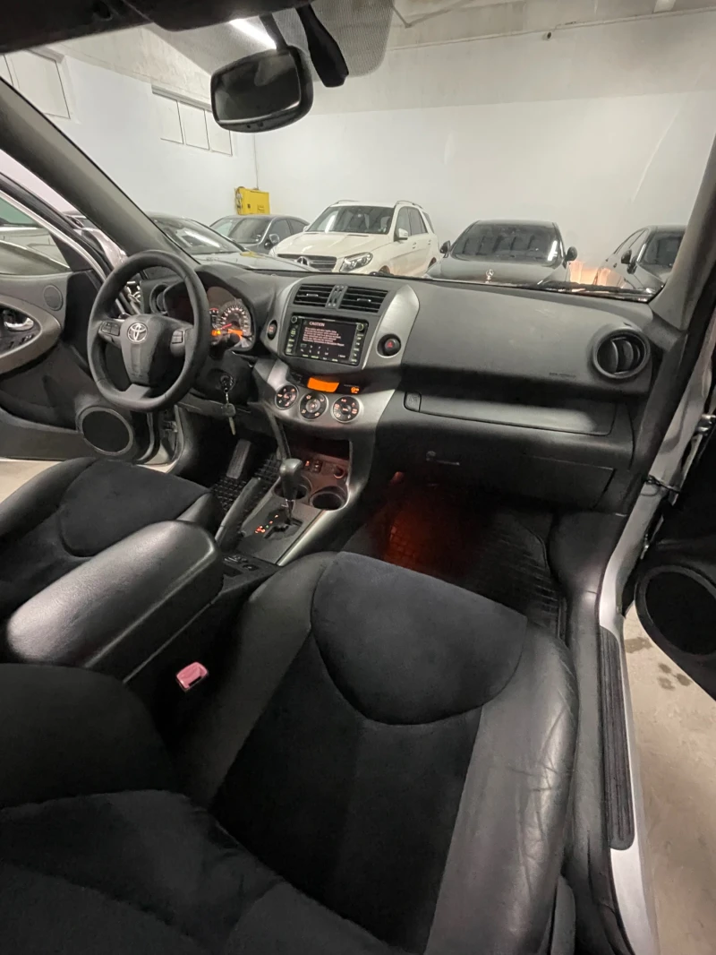 Toyota Rav4 2.2D-4D 4x4, Подгрев/Автоматик/Нави/кожа/темпо/ТОП, снимка 15 - Автомобили и джипове - 52888072
