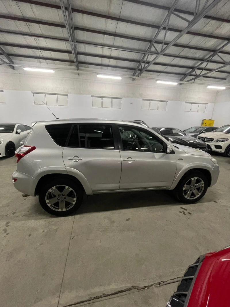 Toyota Rav4 2.2D-4D 4x4, Подгрев/Автоматик/Нави/кожа/темпо/ТОП, снимка 7 - Автомобили и джипове - 52888072