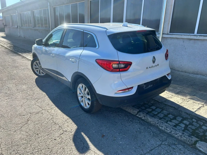 Renault Kadjar, снимка 3 - Автомобили и джипове - 52926676