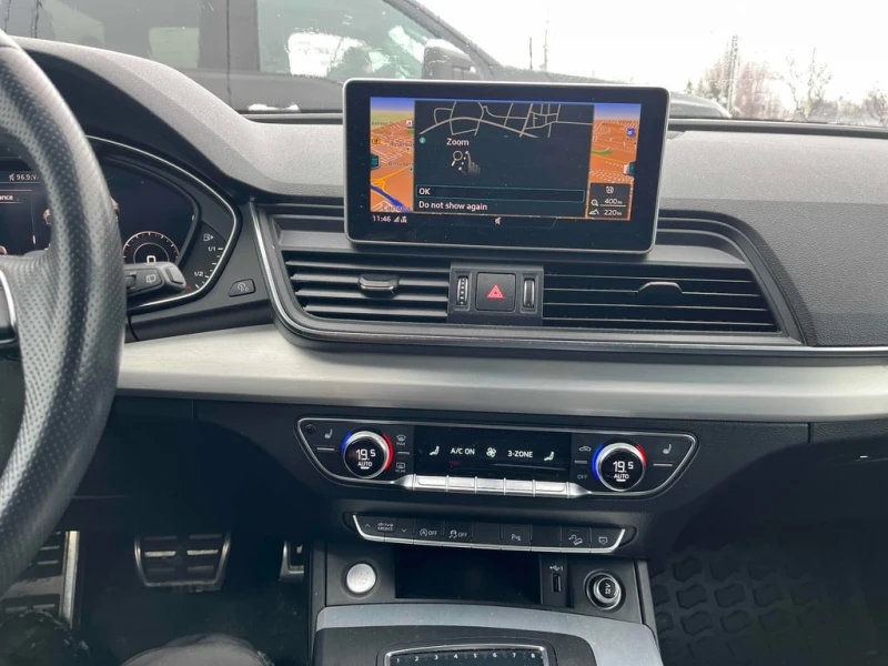 Audi Q5 Technik  CARFAX, снимка 9 - Автомобили и джипове - 53030696