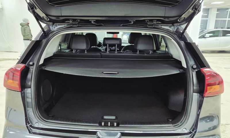 Kia Niro 64KWh/Premium/FaceLift/В Гаранция, снимка 15 - Автомобили и джипове - 53038098