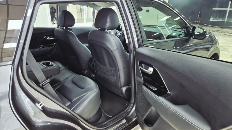 Kia Niro 64KWh/Premium/FaceLift/В Гаранция, снимка 10 - Автомобили и джипове - 53038098