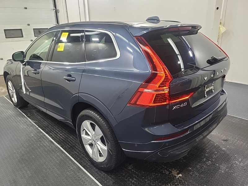 Volvo XC60 MOMENTUM| PANO| 2 KEYS| CARFAX| 4x4, снимка 4 - Автомобили и джипове - 53444211
