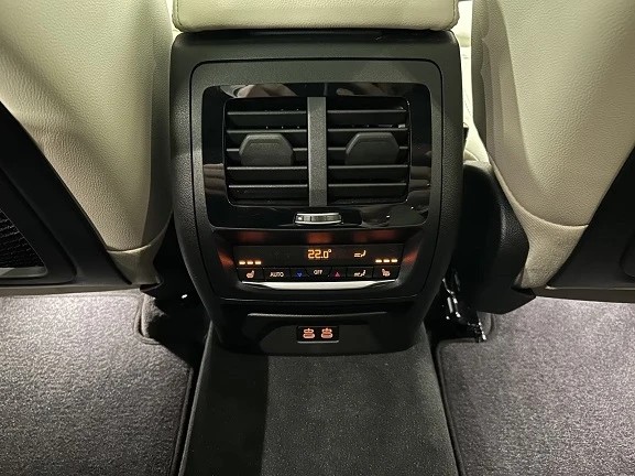 BMW X4 30d xDrive = M-Sport = Shadow Line Гаранция, снимка 13 - Автомобили и джипове - 53874845