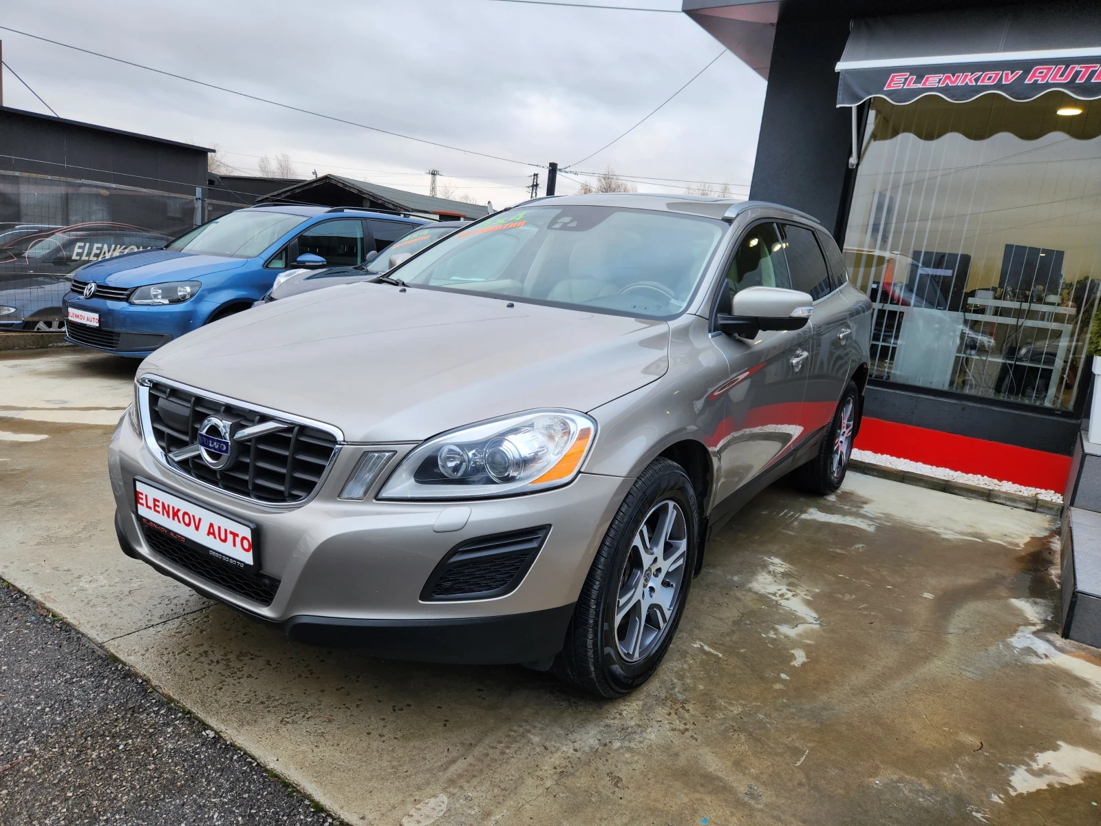 Volvo XC60 T6 3.0i-305к.с EURO 5b 4X4-АВТОМАТИК-ШВЕЙЦАРИЯ - изображение 3