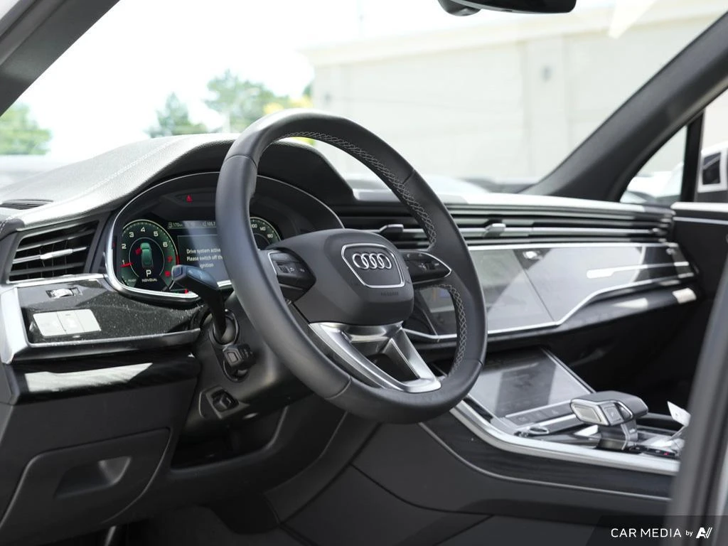 Audi Q7 PANO/AWD/ФИНАНСИРАНЕ - изображение 10