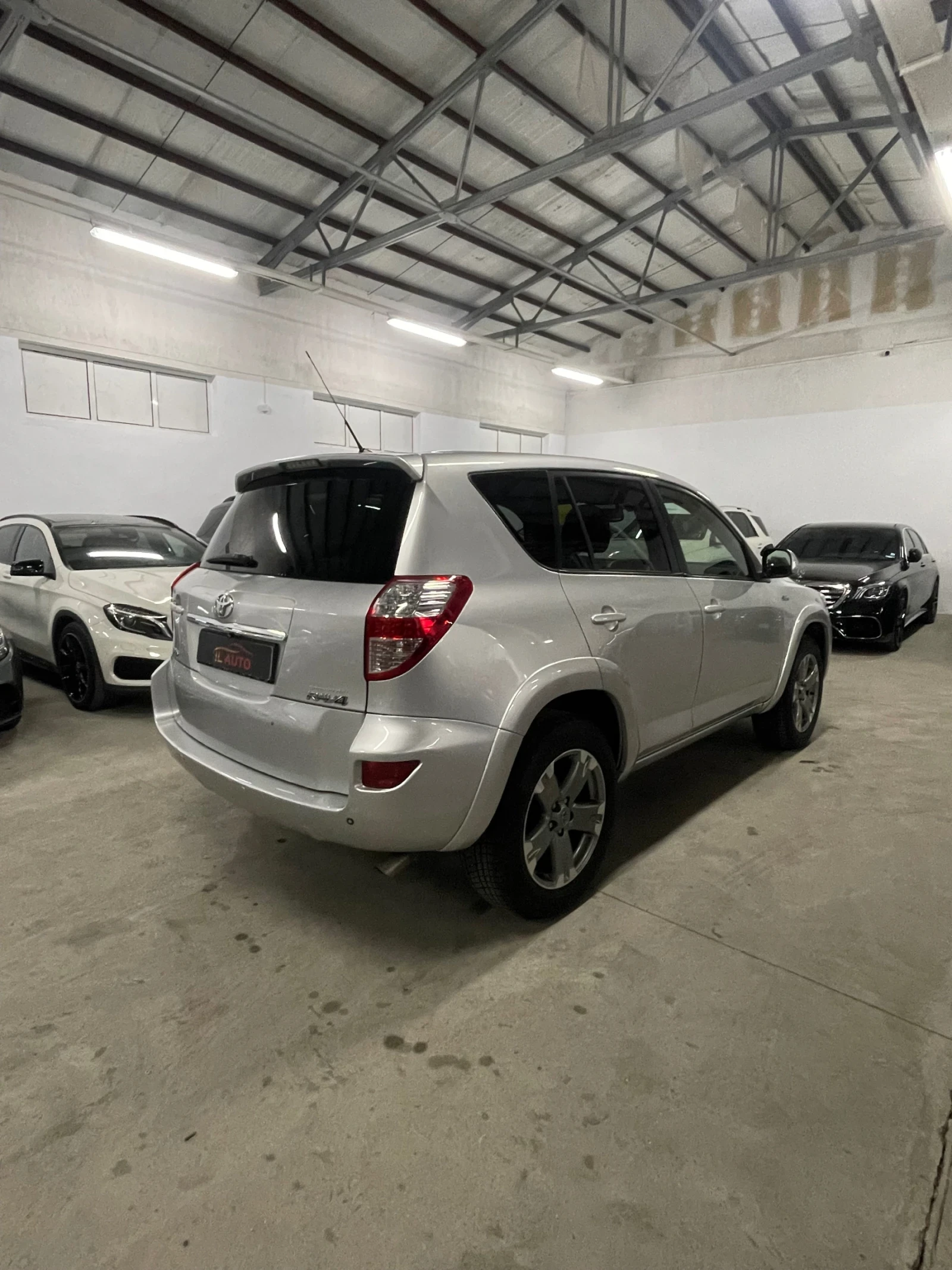 Toyota Rav4 2.2D-4D 4x4, Подгрев/Автоматик/Нави/кожа/темпо/ТОП - изображение 5