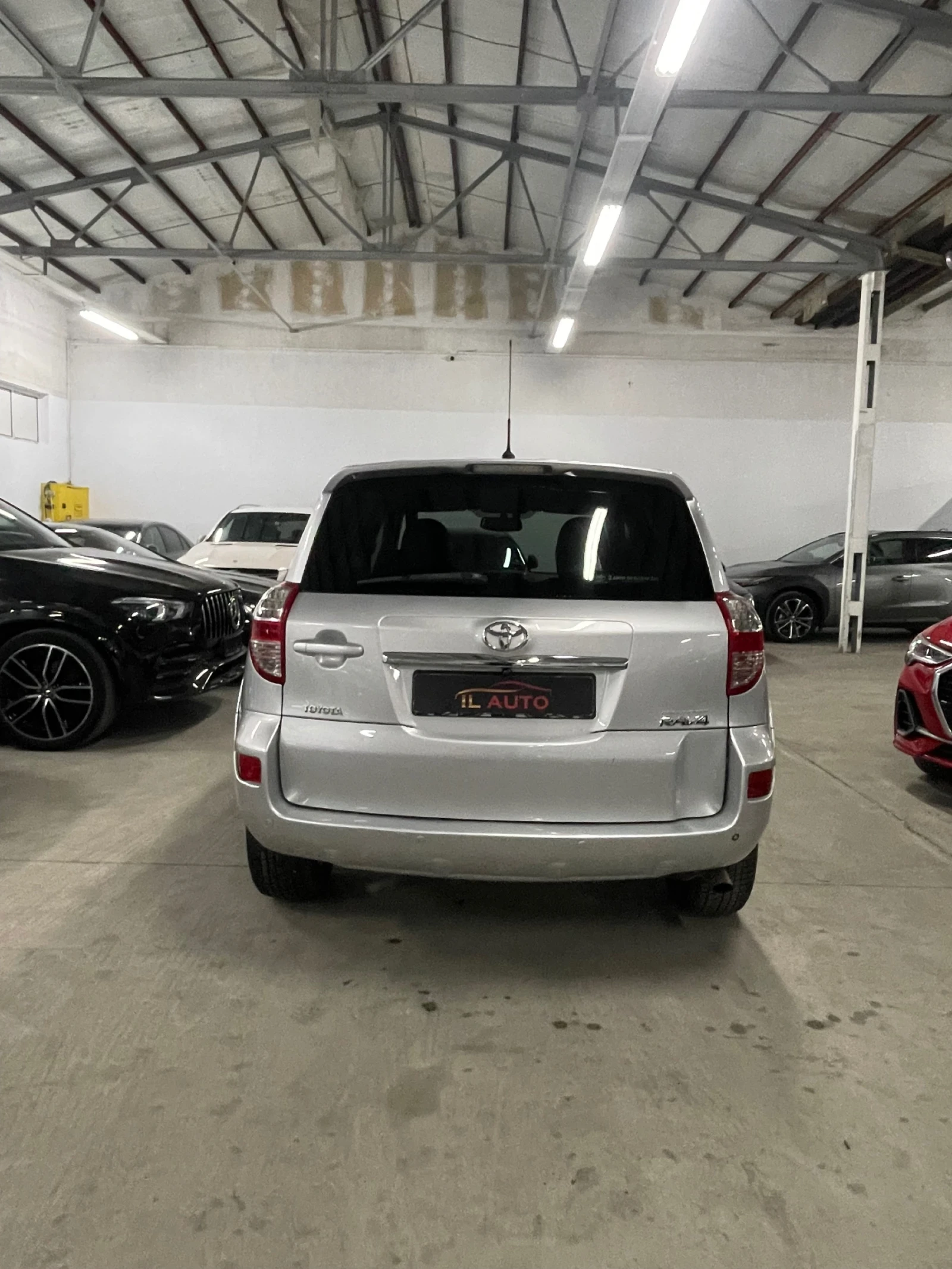 Toyota Rav4 2.2D-4D 4x4, Подгрев/Автоматик/Нави/кожа/темпо/ТОП - изображение 4