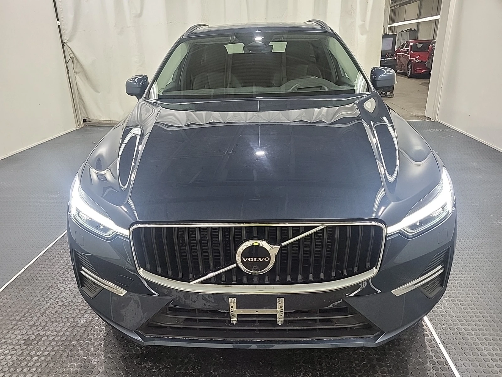 Volvo XC60 MOMENTUM| PANO| 2 KEYS| CARFAX| 4x4 - изображение 5