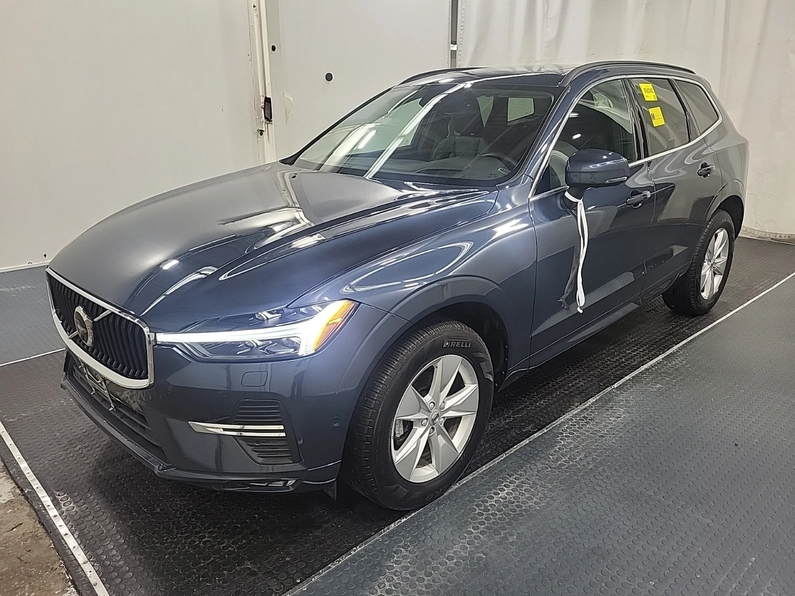 Volvo XC60 MOMENTUM| PANO| 2 KEYS| CARFAX| 4x4 | Mobile.bg � ����������� 1