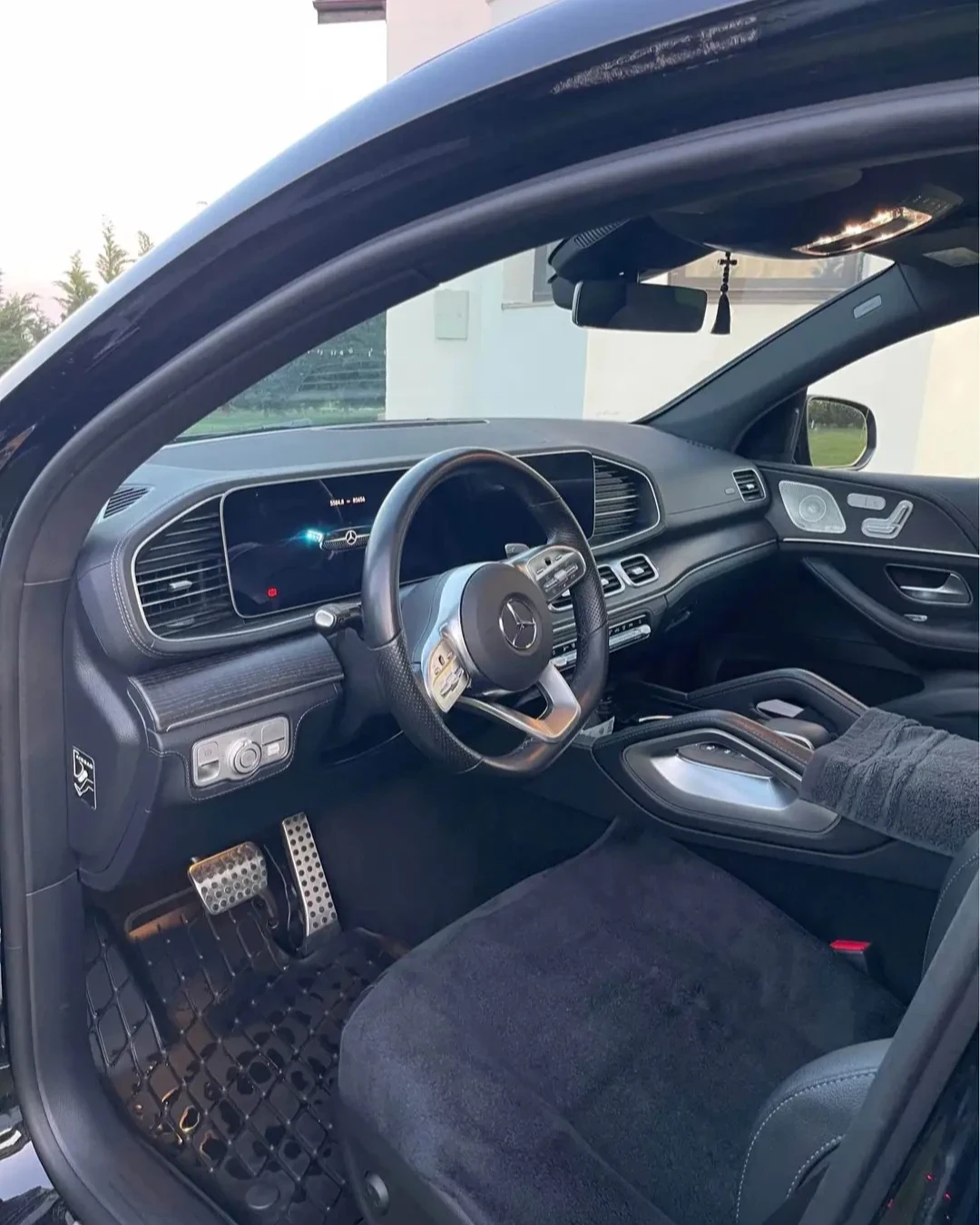 Mercedes-Benz GLE 400, снимка 7 - Автомобили и джипове - 53943033