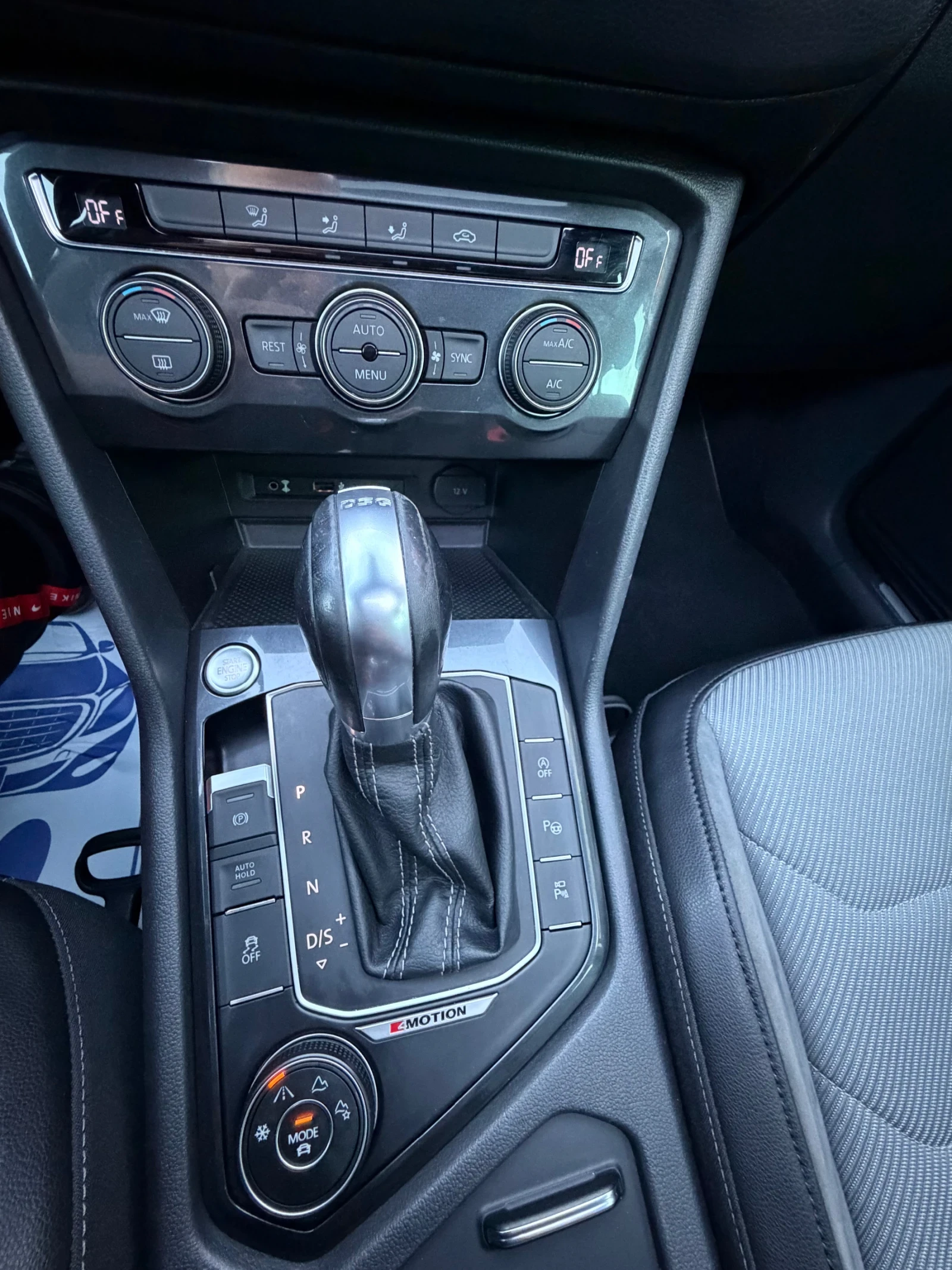 VW Tiguan Безупречна!, снимка 10 - Автомобили и джипове - 54122551