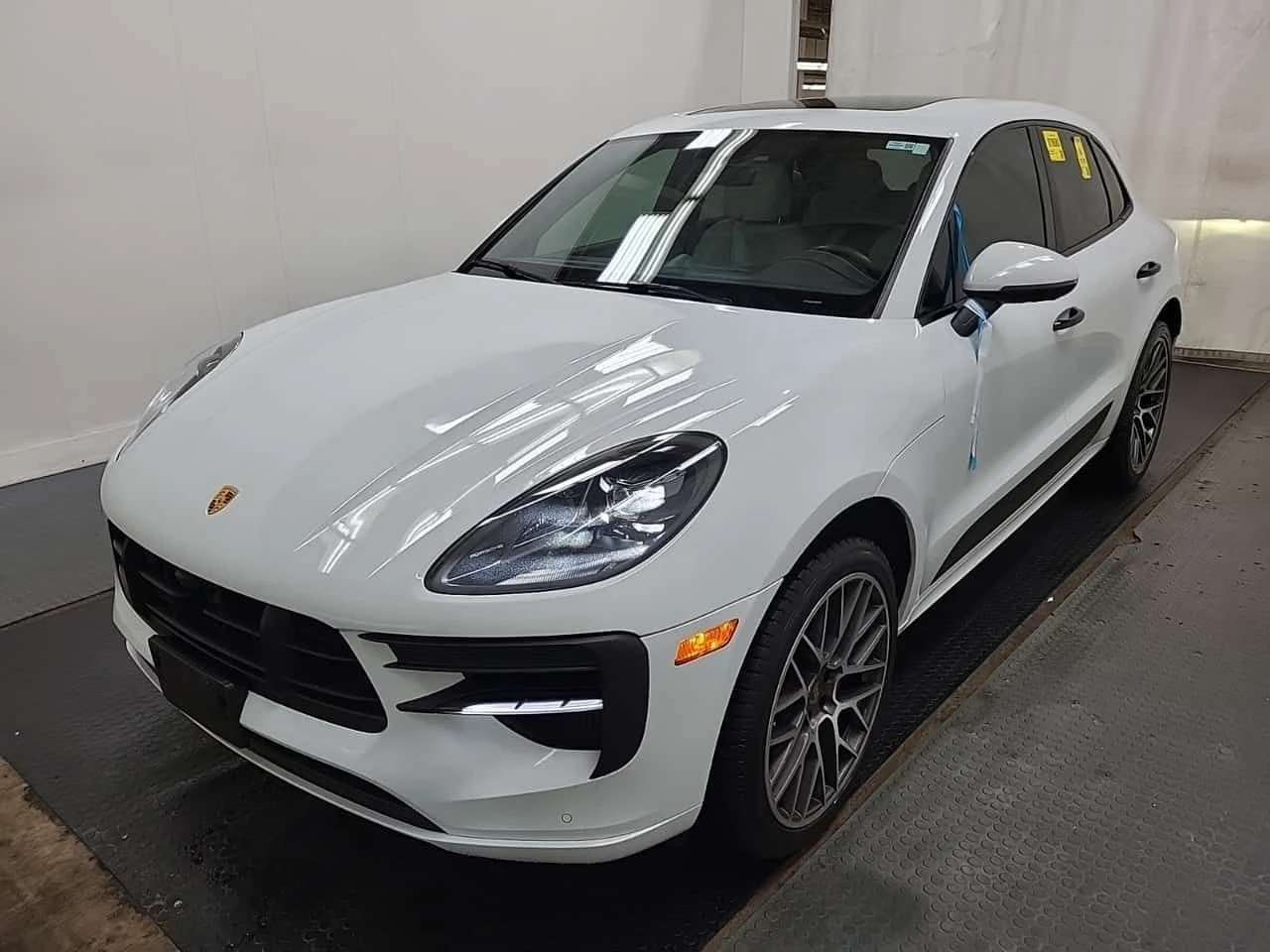 Porsche Macan * GTS * CARFAX * 2 КЛЮЧА * ПАНО * ОБДУХВАНЕ * 