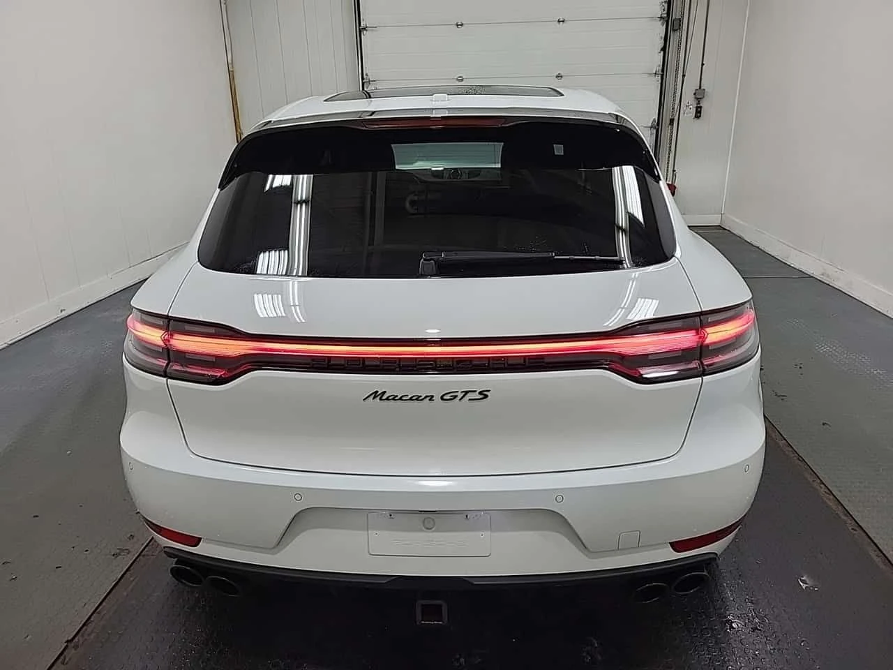 Porsche Macan * GTS * CARFAX * 2 КЛЮЧА * ПАНО * ОБДУХВАНЕ * , снимка 4 - Автомобили и джипове - 54510891