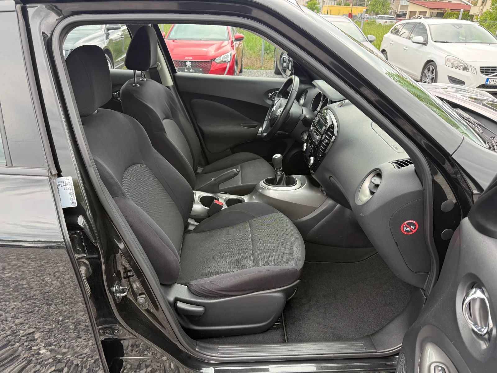 Nissan Juke 1.5 dCi (110 кс) , снимка 12 - Автомобили и джипове - 54526532