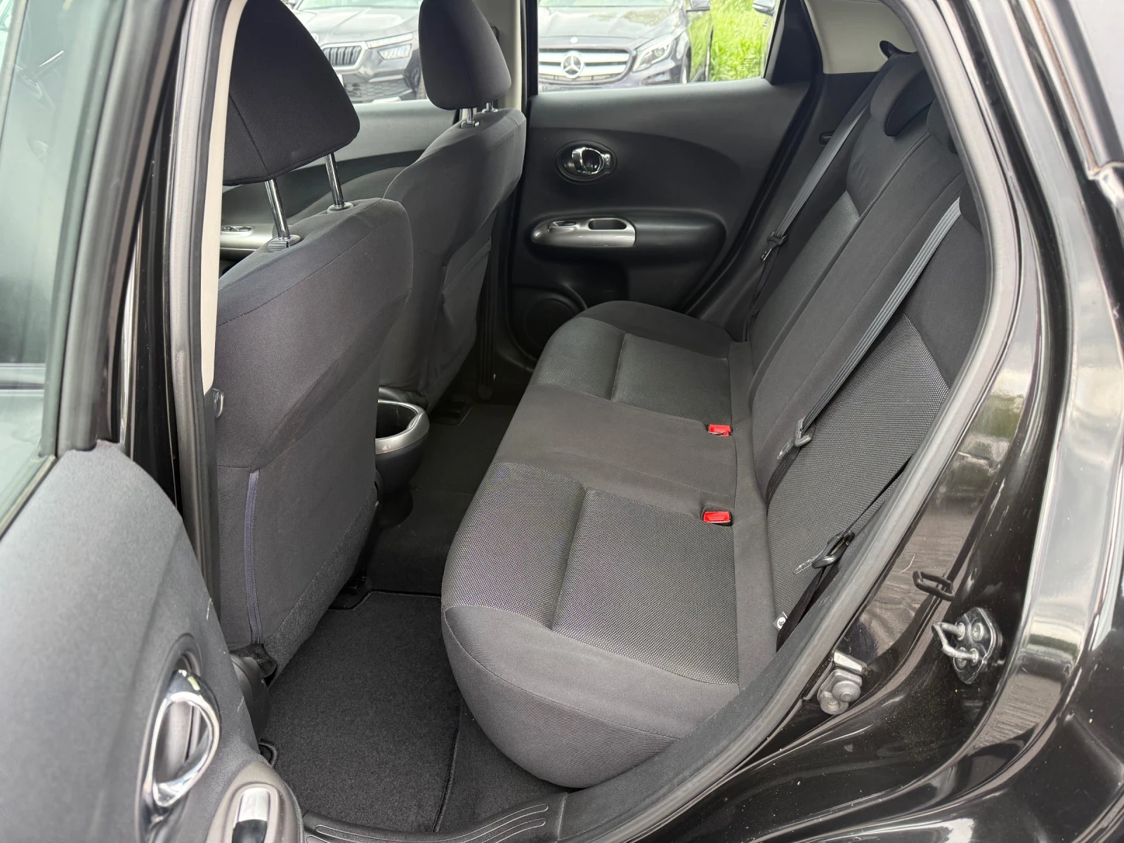 Nissan Juke 1.5 dCi (110 кс) , снимка 13 - Автомобили и джипове - 54526532