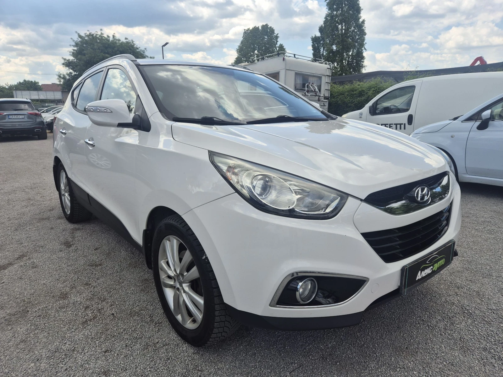 Hyundai IX35 2.0i/4x4/АВТОМАТИК, снимка 6 - Автомобили и джипове - 54770114