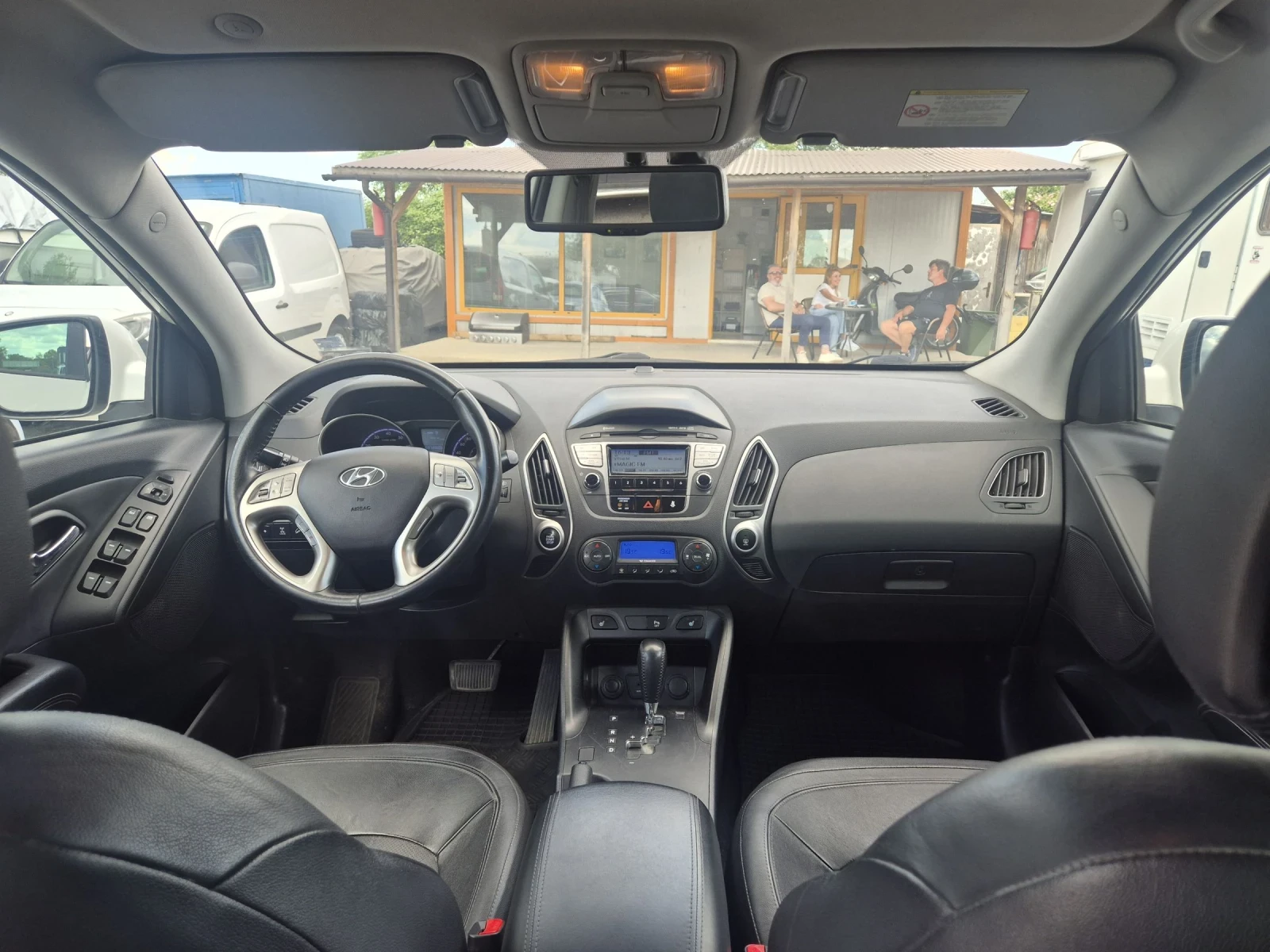 Hyundai IX35 2.0i/4x4/АВТОМАТИК, снимка 7 - Автомобили и джипове - 54770114