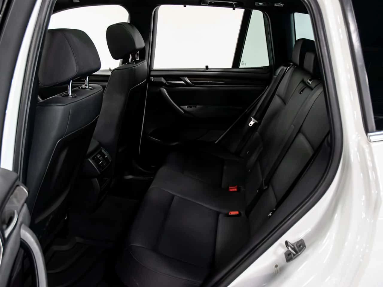 BMW X3 * AWD xDrive28i ONLY 32K LOW KM PREMIUM ESSENTIAL  | Mobile.bg � ����������� 9