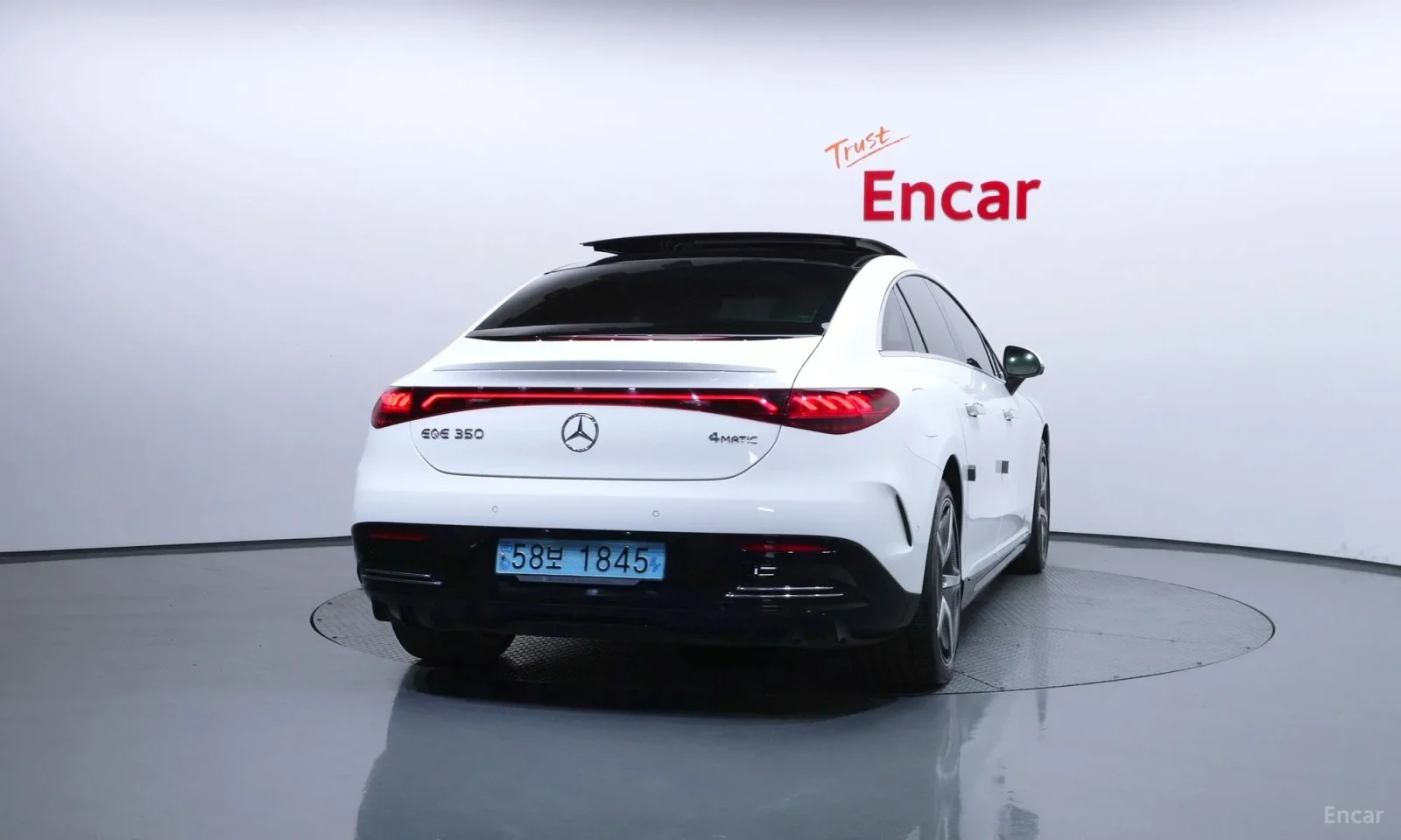 Mercedes-Benz EQE 4MATIC* SHIBEDAX* PODGREV* HUD* 80000km!!!, снимка 4 - Автомобили и джипове - 54939461
