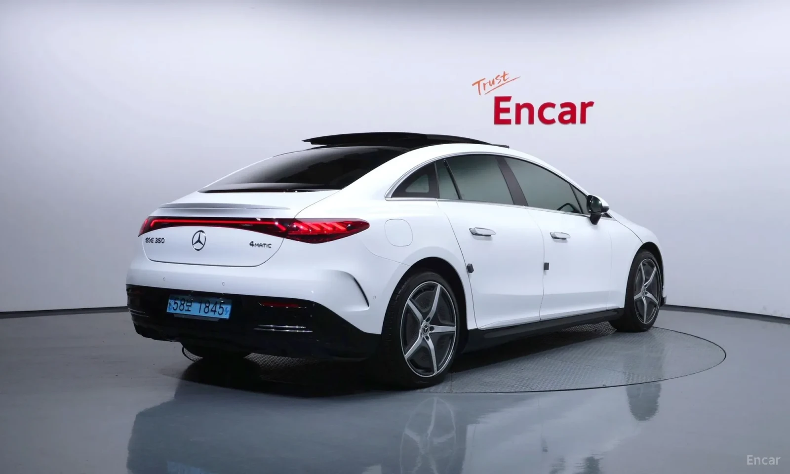 Mercedes-Benz EQE 4MATIC* SHIBEDAX* PODGREV* HUD* 80000km!!!, снимка 2 - Автомобили и джипове - 54939461