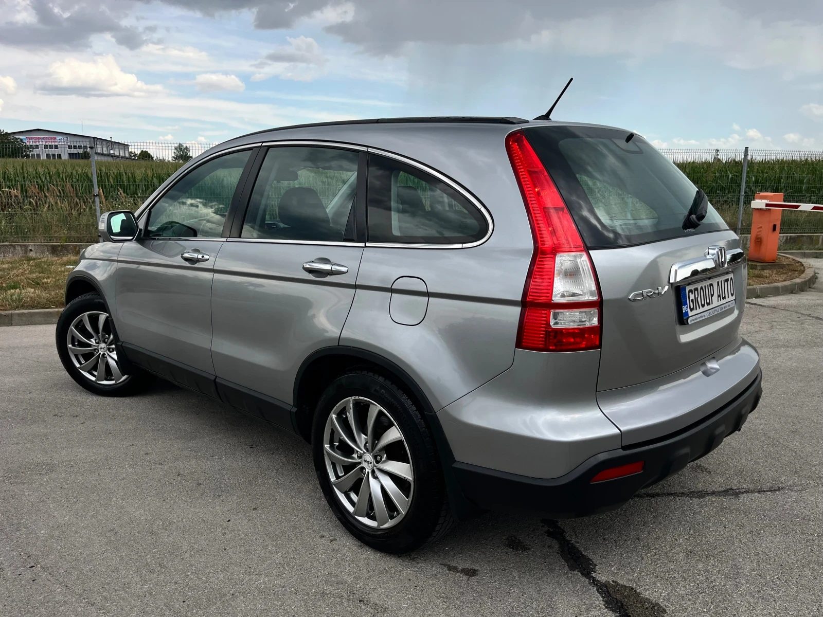 Honda Cr-v 2, 0i-150k.c/4x4/ПОДГРЕВ/РЪЧНИ СКОРОСТИ!!!, снимка 4 - Автомобили и джипове - 55213064