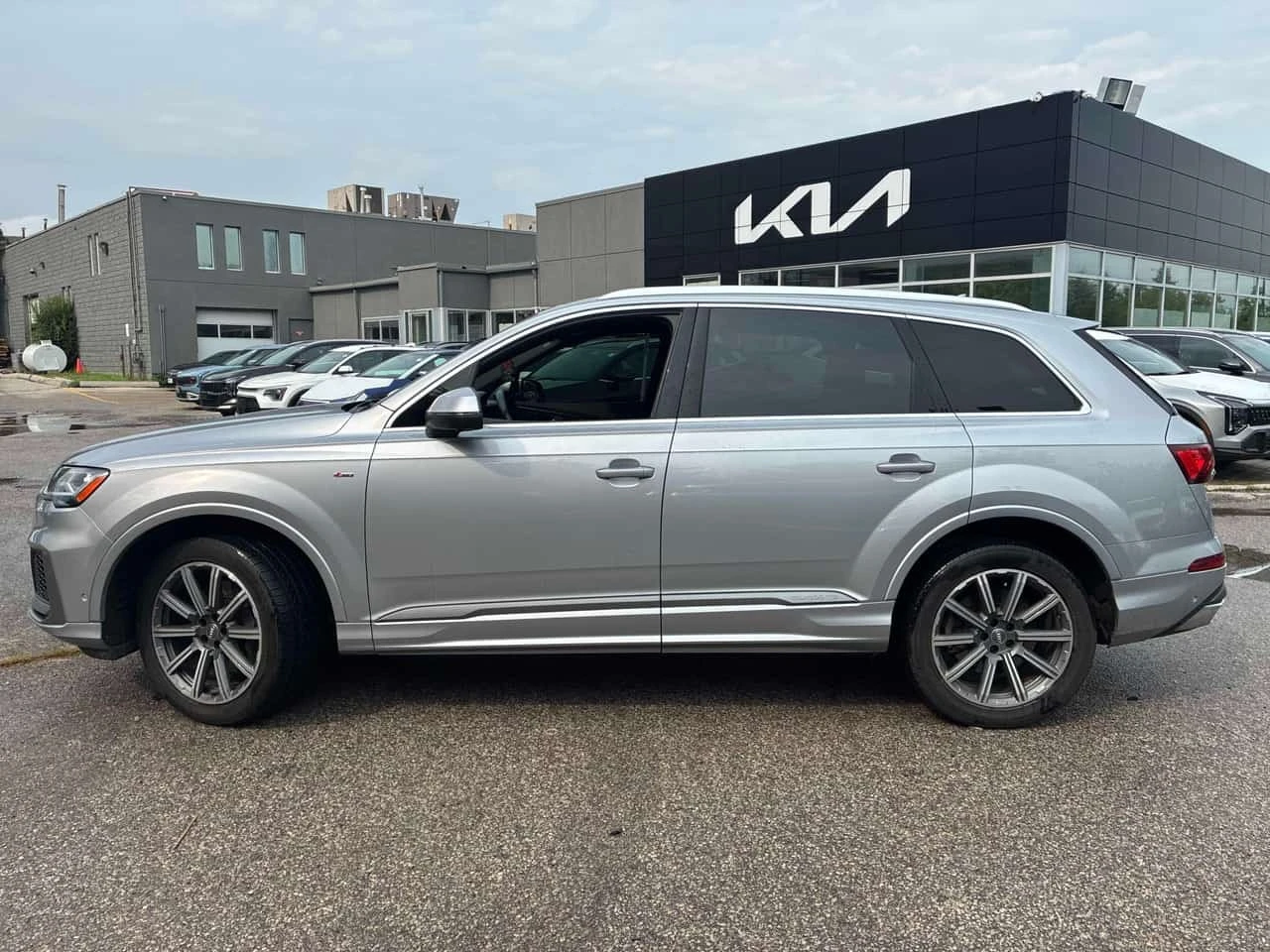 Audi Q7 * Progressiv * ДИСТРОНИК * 360 * ОБДУХВАНЕ * CARFA, снимка 2 - Автомобили и джипове - 55736981